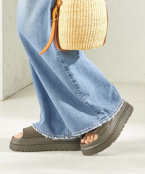 UGG:GOLDENGLOW EMBOSSED（サンダル）｜UGG（アグ）のファッション通販