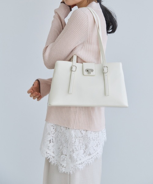 VIS（ビス）の「レースアシンメトリーキャミソール（キャミソール・レディース・オフホワイト/ブラック・FREE）」の19枚目の写真