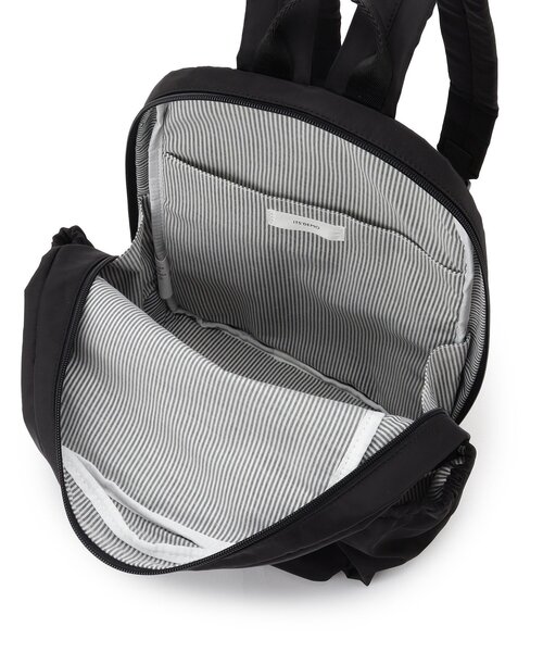 ITS'DEMO（イッツデモ）の「【6ポケット】裏地ストライプリュック（バックパック/リュック・レディース・ナチュラル/チャコールグレー/ブラック・00）」の19枚目の写真