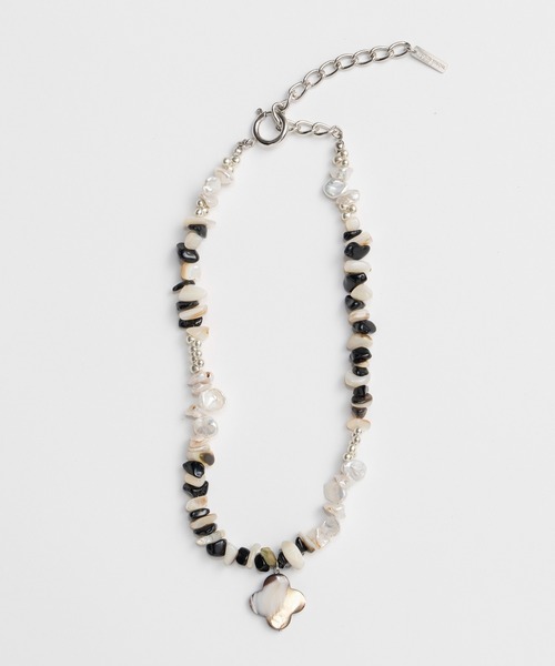 MAISON SPECIAL（メゾンスペシャル）の「【2026SUMMER PRE-ORDER】Mix Pearl Stone Necklace/ミックスパールストーンネックレス（ネックレス・レディース・ピンク/ブラック・FREE）」の2枚目の写真