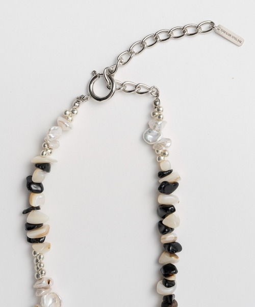 MAISON SPECIAL（メゾンスペシャル）の「【2026SUMMER PRE-ORDER】Mix Pearl Stone Necklace/ミックスパールストーンネックレス（ネックレス・レディース・ピンク/ブラック・FREE）」の3枚目の写真