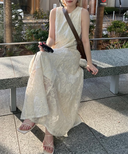 Ameri（アメリ）の「MEDI MESH ROUND SHOULDER BAG（ショルダーバッグ・レディース・ブラウン/アイボリー/ブラック・FREE）」の5枚目の写真