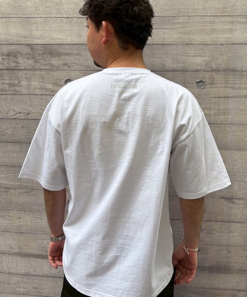 SIDEWAY STANCE（サイドウェイスタンス）の「【SIDEWAY STANCE × tamariba】プリント 半袖Tシャツ（Tシャツ/カットソー・メンズ・ホワイト系2/ホワイト/ブラック/ブラック系2/ホワイト系3/ブラック系/ホワイト系1/ホワイト系/ブラック系3/ブラック系1/ホワイト系4/ブラック系4・SMALL/MEDIUM/LARGE）」の22枚目の写真