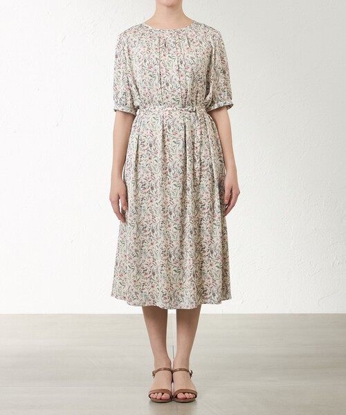 amaca(アマカ)の「【LIBERTY】MEGUMI ワンピース(ワンピース・レディース・ベージュ/ダークネイビー・40/38)」の5枚目の写真