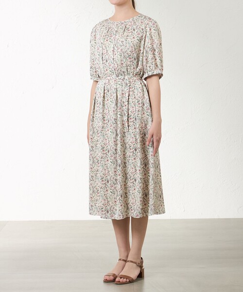 amaca(アマカ)の「【LIBERTY】MEGUMI ワンピース(ワンピース・レディース・ベージュ/ダークネイビー・40/38)」の6枚目の写真