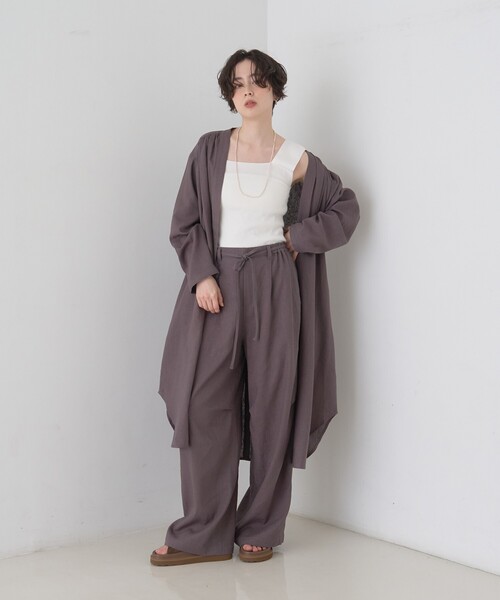 Rouge vif(ルージュヴィフ)の「【セットアップ対応】リネンロングトッパー/シャツ/カーディガン/羽織(シャツ/ブラウス・レディース・ホワイト/チャコールグレー・フリー)」の5枚目の写真