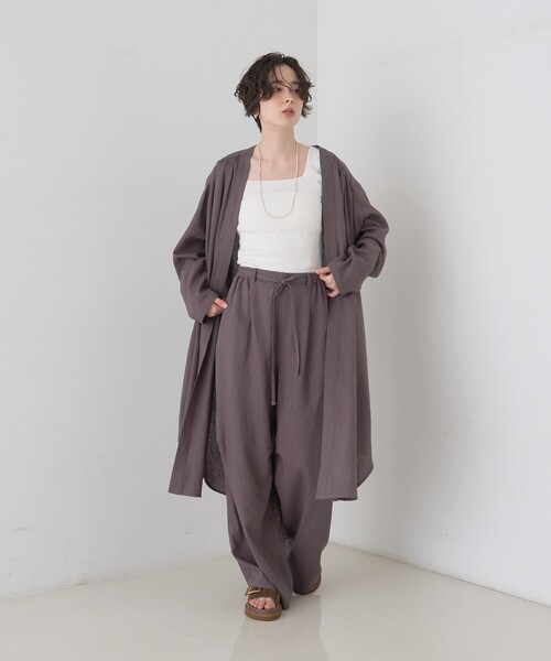 Rouge vif(ルージュヴィフ)の「【セットアップ対応】リネンロングトッパー/シャツ/カーディガン/羽織(シャツ/ブラウス・レディース・ホワイト/チャコールグレー・フリー)」の6枚目の写真