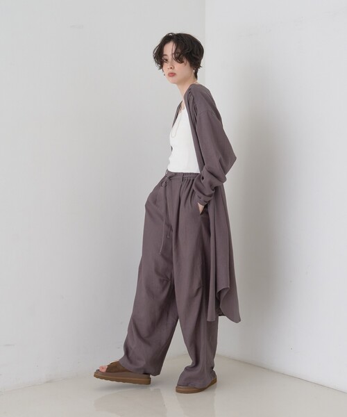 Rouge vif(ルージュヴィフ)の「【セットアップ対応】リネンロングトッパー/シャツ/カーディガン/羽織(シャツ/ブラウス・レディース・ホワイト/チャコールグレー・フリー)」の8枚目の写真