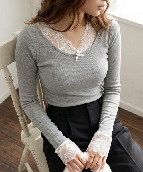 ROGER AND RAW（ロジャーアンドロウ）の「[カップ付き] レース切替 リブ長袖トップス（Tシャツ/カットソー・レディース・ホワイト/グレー/ブラック・FREE）」の3枚目の写真