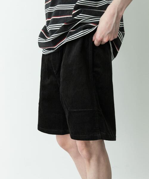 URBAN RESEARCH Sonny Label(アーバンリサーチサニーレーベル)の「コーデュロイイージーバギーショートパンツ(その他パンツ・メンズ・ピンク/グリーン/ブラウン/オフホワイト/ブラック・LARGE/MEDIUM)」の13枚目の写真