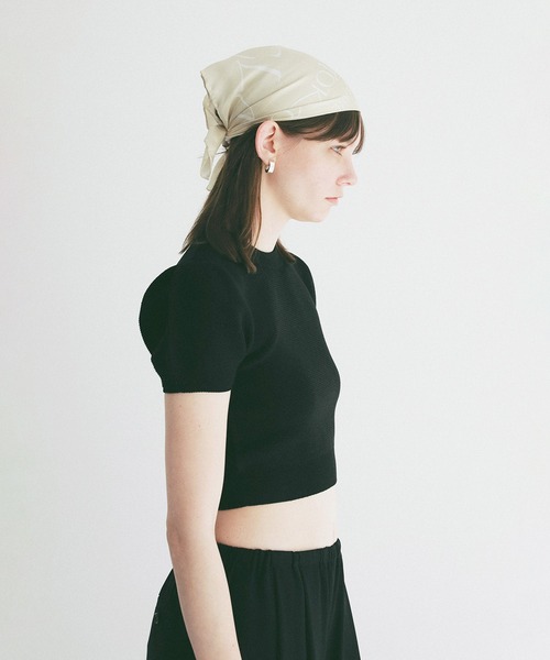 CLANE（クラネ）の「PUFF SLEEVE COMPACT KNIT TOPS（ニット/セーター・レディース・ベージュ/ブラック/アイボリー・2/1）」の12枚目の写真