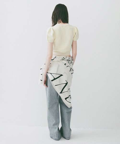 CLANE（クラネ）の「PUFF SLEEVE COMPACT KNIT TOPS（ニット/セーター・レディース・ベージュ/ブラック/アイボリー・2/1）」の10枚目の写真