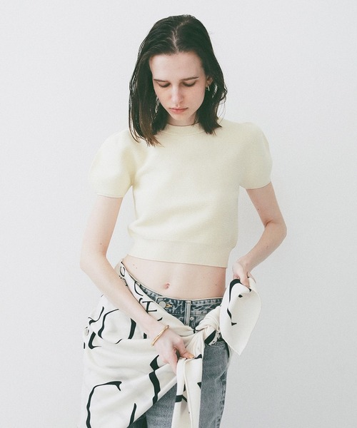 CLANE（クラネ）の「PUFF SLEEVE COMPACT KNIT TOPS（ニット/セーター・レディース・ベージュ/ブラック/アイボリー・2/1）」の4枚目の写真