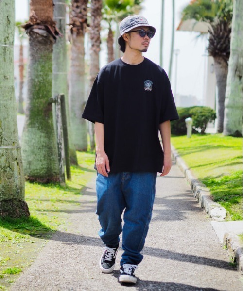 Leyline(レイライン)の「【Leyline】SHICHITEN HAKKI tee / 9.1oz ビッグシルエット グラフィックT(Tシャツ/カットソー・メンズ・ブラック/ホワイト・MEDIUM/X-LARGE/LARGE)」の3枚目の写真