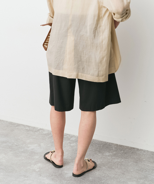 Spick & Span(スピックアンドスパン)の「タックショートパンツ(その他パンツ・レディース・ベージュ/ブラック・36/38)」の7枚目の写真