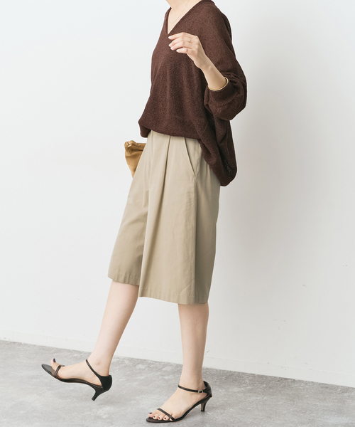 Spick & Span(スピックアンドスパン)の「タックショートパンツ(その他パンツ・レディース・ベージュ/ブラック・36/38)」の12枚目の写真