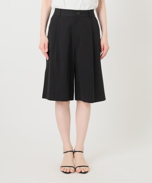 Spick & Span(スピックアンドスパン)の「タックショートパンツ(その他パンツ・レディース・ベージュ/ブラック・36/38)」の14枚目の写真