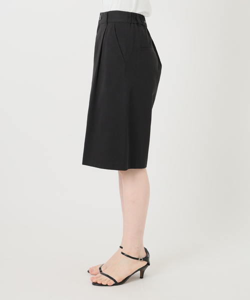 Spick & Span(スピックアンドスパン)の「タックショートパンツ(その他パンツ・レディース・ベージュ/ブラック・36/38)」の15枚目の写真