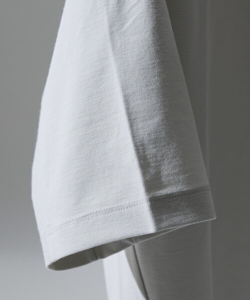 DESIGNWORKS（デザインワークス）の「【接触冷感 / COVEROSS(R) 】ピポット付ハンマースリーブ Tシャツ / セットアップ対応（Tシャツ/カットソー・メンズ・ライトグレー/ブラック/ホワイト/ブラウン・46/50/48）」の8枚目の写真