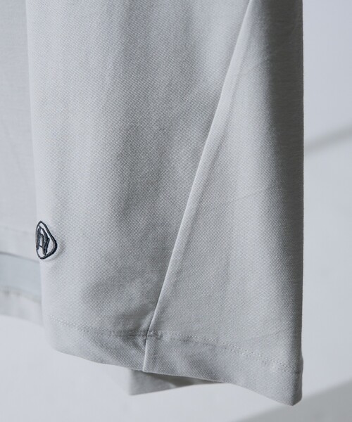 DESIGNWORKS（デザインワークス）の「【接触冷感 / COVEROSS(R) 】ピポット付ハンマースリーブ Tシャツ / セットアップ対応（Tシャツ/カットソー・メンズ・ライトグレー/ブラック/ホワイト/ブラウン・46/50/48）」の9枚目の写真