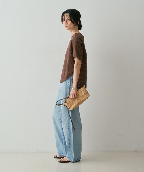 qualite(カリテ)の「【セットアップ対応】シアーギンガムブラウス 夏服 きれいめTシャツ きれいめカジュアル(Tシャツ/カットソー・レディース・ホワイト/ネイビー/ブラウン・フリー)」の8枚目の写真