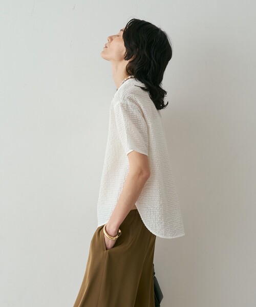 qualite(カリテ)の「【セットアップ対応】シアーギンガムブラウス 夏服 きれいめTシャツ きれいめカジュアル(Tシャツ/カットソー・レディース・ホワイト/ネイビー/ブラウン・フリー)」の22枚目の写真