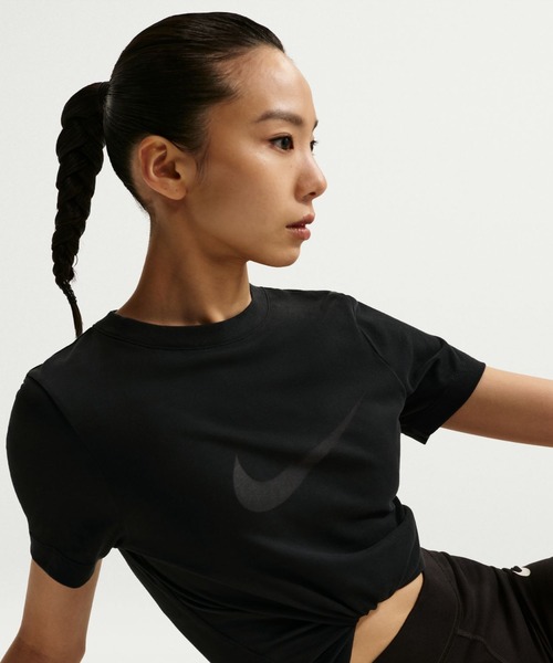 NIKE（ナイキ）の「ナイキ NIKE ナイキ   NSW バーンアウト ロゴ S/S トップ（Tシャツ/カットソー・レディース・クリーム/ブラック・S/M/L/XL）」の2枚目の写真