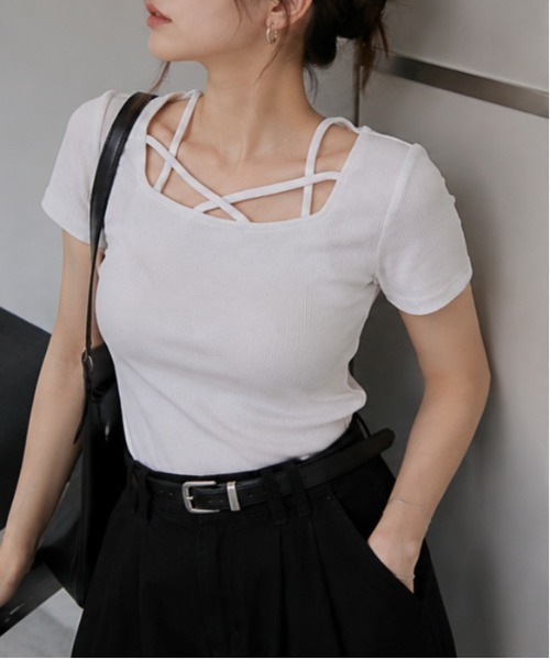 GORGE（ゴージ）の「《クロスストラップ×スクエアネック》カットソー／韓国フェミニン／春夏／全3色（Tシャツ/カットソー・レディース・ブラック/オフホワイト/グレー・F）」の17枚目の写真