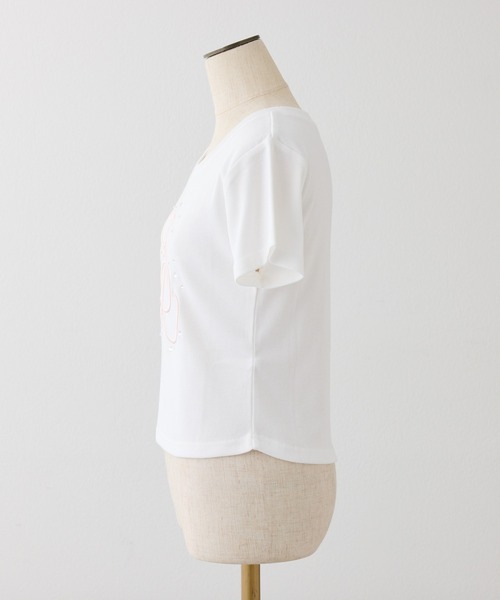 one after another NICE CLAUP(ワンアフターアナザーナイスクラップ)の「ビジュー付きロゴ刺繍Tee(Tシャツ/カットソー・レディース・オフホワイト/ブラック/ピンク/ホワイト系その他・FREE)」の9枚目の写真