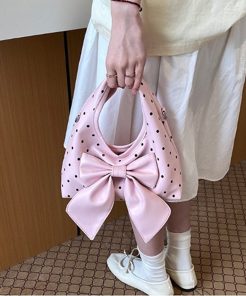 FREE STYLISTS(フリー スタイリスト)の「【Y2Kガーリー】 ドット柄ビッグリボンレザー调ハンドバッグ 2way(ショルダーバッグ・レディース・ブラック/ホワイト・FREE)」の21枚目の写真