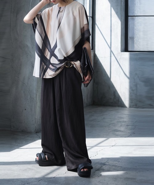 antiqua(アンティカ)の「タック ワイドパンツ(その他パンツ・レディース・ネイビー/ブラック/グレー・ONESIZE)」の6枚目の写真