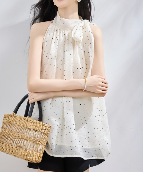 LUCPY(ラクピー)の「ドット柄ショルダーリボンブラウス(シャツ/ブラウス・レディース・ピンク/ホワイト・MEDIUM/SMALL/X-LARGE/LARGE)」の3枚目の写真