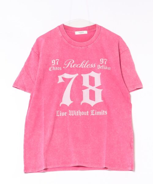 attagirl（アタガール）の「ウォッシュ加工オーバーサイズナンバープリントTシャツ（Tシャツ/カットソー・レディース・ブラック/ピンク/ブルー・M/L）」の3枚目の写真