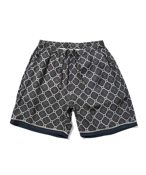 LFYT(エルエフワイティー)の「LFYT ラファイエット【Lafayette】- ハーフパンツ【ARABESQUE PATTERN EASY SHORTS LS261303】(その他パンツ・メンズ・ネイビー/ホワイト・X-LARGE/LARGE/MEDIUM/XX-LARGE)」の5枚目の写真