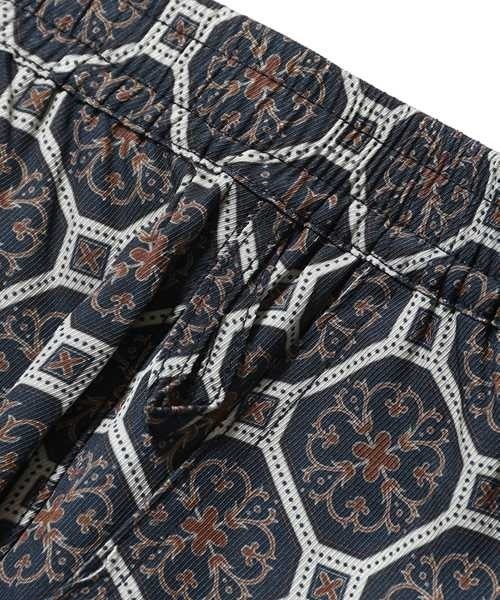 LFYT(エルエフワイティー)の「LFYT ラファイエット【Lafayette】- ハーフパンツ【ARABESQUE PATTERN EASY SHORTS LS261303】(その他パンツ・メンズ・ネイビー/ホワイト・X-LARGE/LARGE/MEDIUM/XX-LARGE)」の14枚目の写真