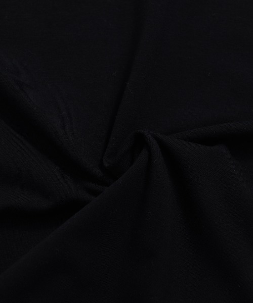 VIOLA(ヴィオラ)の「『VIOLA rumore/ヴィオラ ルモーレ』ボタン無しポロシャツ(シャツ/ブラウス・メンズ・レッド/ブラック/ホワイト・L/XL/M)」の18枚目の写真