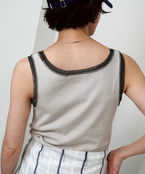 gossara(ゴサラ)の「【一枚でもインナーでも活躍】リブ×チュールトリミングタンク(タンクトップ・レディース・ライトベージュ/アイボリー/チャコールグレー/ブラウン・FREE)」の11枚目の写真