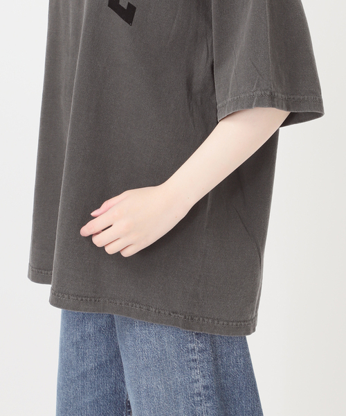 is-ness（イズネス）の「ISNESS MUSIC/イズネス ミュージック 別注 HOUSE Tシャツ（Tシャツ/カットソー・レディース・ブラック系その他・SMALL）」の7枚目の写真