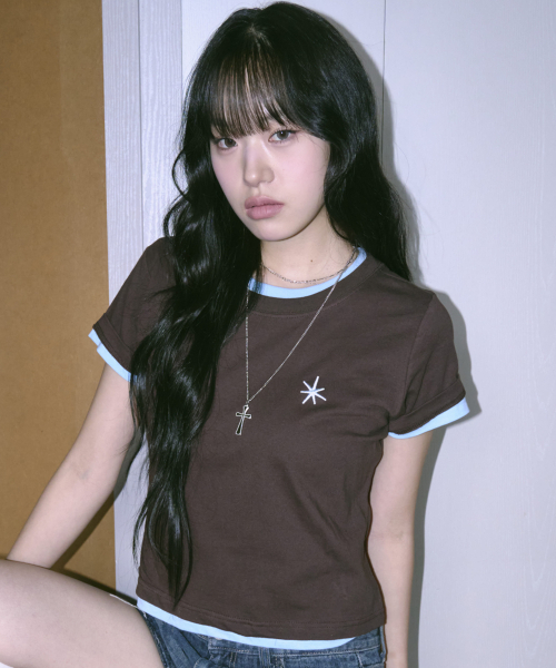 UNTITLED SEOUL(アンタイトル ソウル)の「アンタイトルレイヤードクロップ半袖ブラウン(Tシャツ/カットソー・レディース・その他・SMALL/MEDIUM)」の1枚目の写真