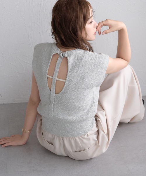 raffime(ラフィミー)の「【Raffime】バックデザインニットトップス(タンクトップ・レディース・ブラウン/ミント/アイボリー・フリー)」の1枚目の写真