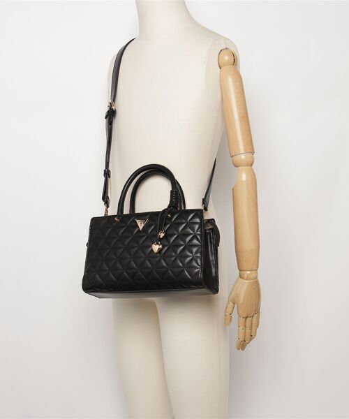 Guess(ゲス)の「KATY Satchel ショルダーバッグ(ショルダーバッグ・レディース・ライトベージュ/ピンク/ブラック・ONE SIZE)」の18枚目の写真