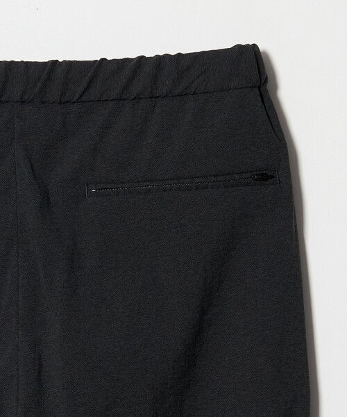 UNITED ARROWS（ユナイテッドアローズ）の「ウェザーコンフォート メランジ 2プリーツ バルーンパンツ（その他パンツ・メンズ・ブラック/ダークグレー・M/L/XL/S）」の6枚目の写真