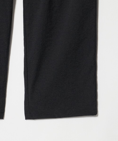 UNITED ARROWS（ユナイテッドアローズ）の「ウェザーコンフォート メランジ 2プリーツ バルーンパンツ 撥水 ヨコストレッチ（その他パンツ・メンズ・ブラック/ダークグレー・M/L/XL/S）」の17枚目の写真