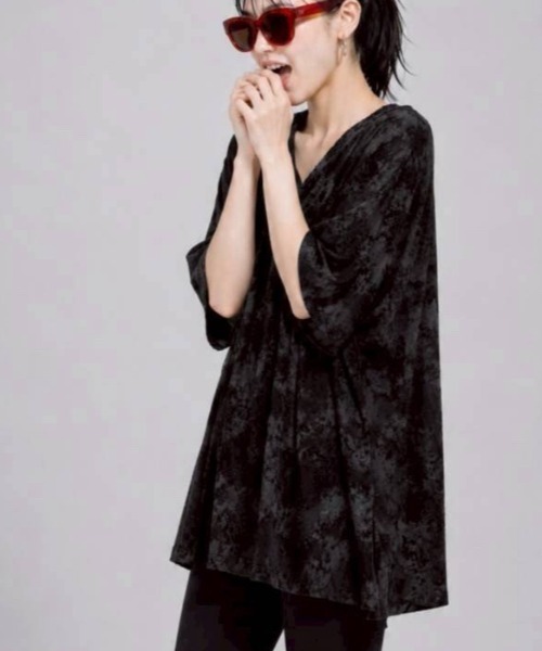 KAMINARI_TOKIO(カミナリトキオ)の「タイダイプリントレース風カットソー(Tシャツ/カットソー・レディース・ブラック/アイボリー・FREE)」の1枚目の写真