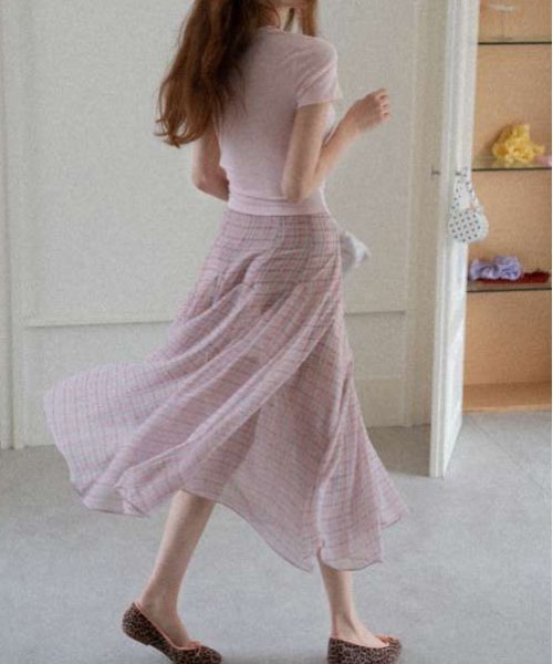&soiree(アンドソワレ)の「ピンクチェック柄シアーフレアスカート(スカート・レディース・ピンク・LARGE/MEDIUM/SMALL)」の2枚目の写真