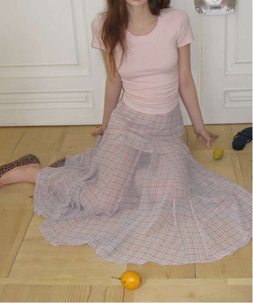 &soiree(アンドソワレ)の「ピンクチェック柄シアーフレアスカート(スカート・レディース・ピンク・LARGE/MEDIUM/SMALL)」の4枚目の写真