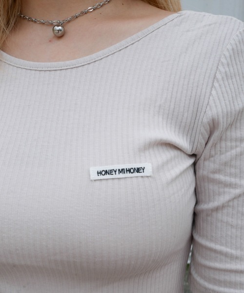 HONEY MI HONEY（ハニーミーハニー）の「back open rib tops（Tシャツ/カットソー・レディース・グレイッシュベージュ/マルチ・FREE）」の4枚目の写真