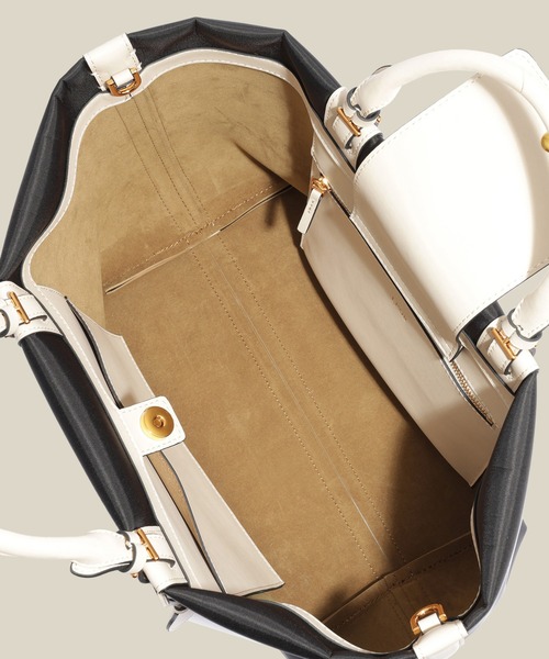 E'POR(エポール)の「【E'POR】BOAT BAG Medium+/A4対応・撥水・軽量・一部WEB限定カラー・26AW新型(ハンドバッグ・レディース・ダークブラウン/ブラック系その他/ブラック/ベージュ・FREE)」の16枚目の写真