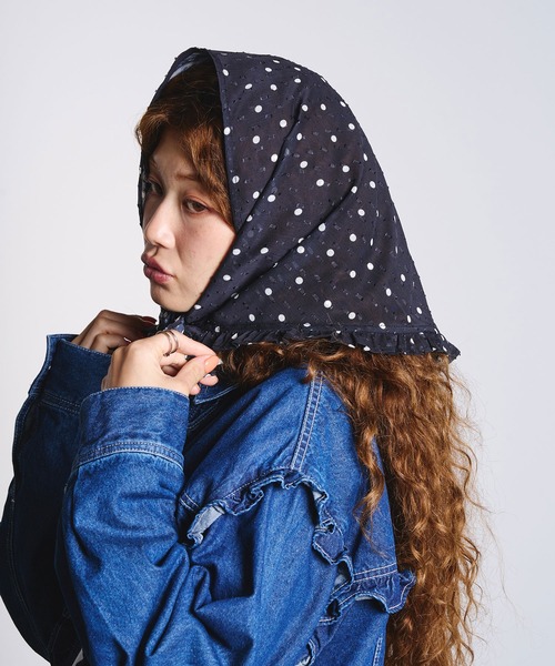 ROSE BUD(ローズバッド)の「PRINTED SCARF(バンダナ/スカーフ・レディース・ブラック/バーガンディー/ベージュ・ONE SIZE)」の11枚目の写真