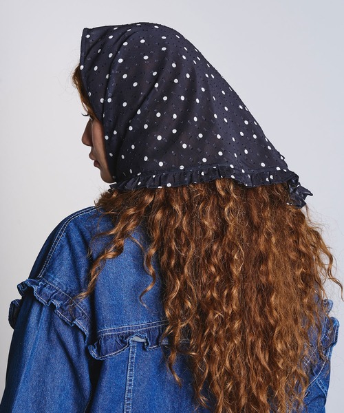 ROSE BUD(ローズバッド)の「PRINTED SCARF(バンダナ/スカーフ・レディース・ブラック/バーガンディー/ベージュ・ONE SIZE)」の12枚目の写真